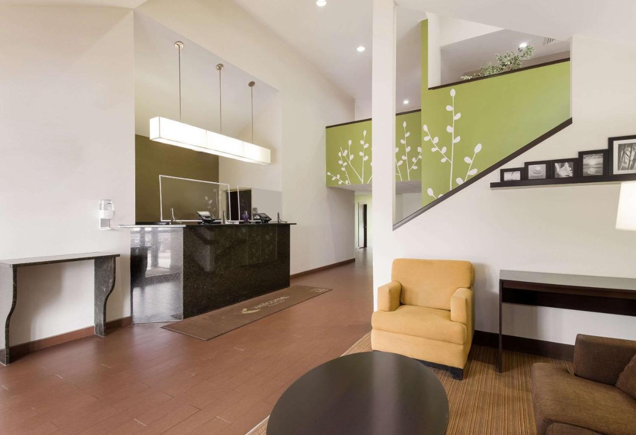 Sleep Inn Tanglewood Roanoke Bagian luar foto