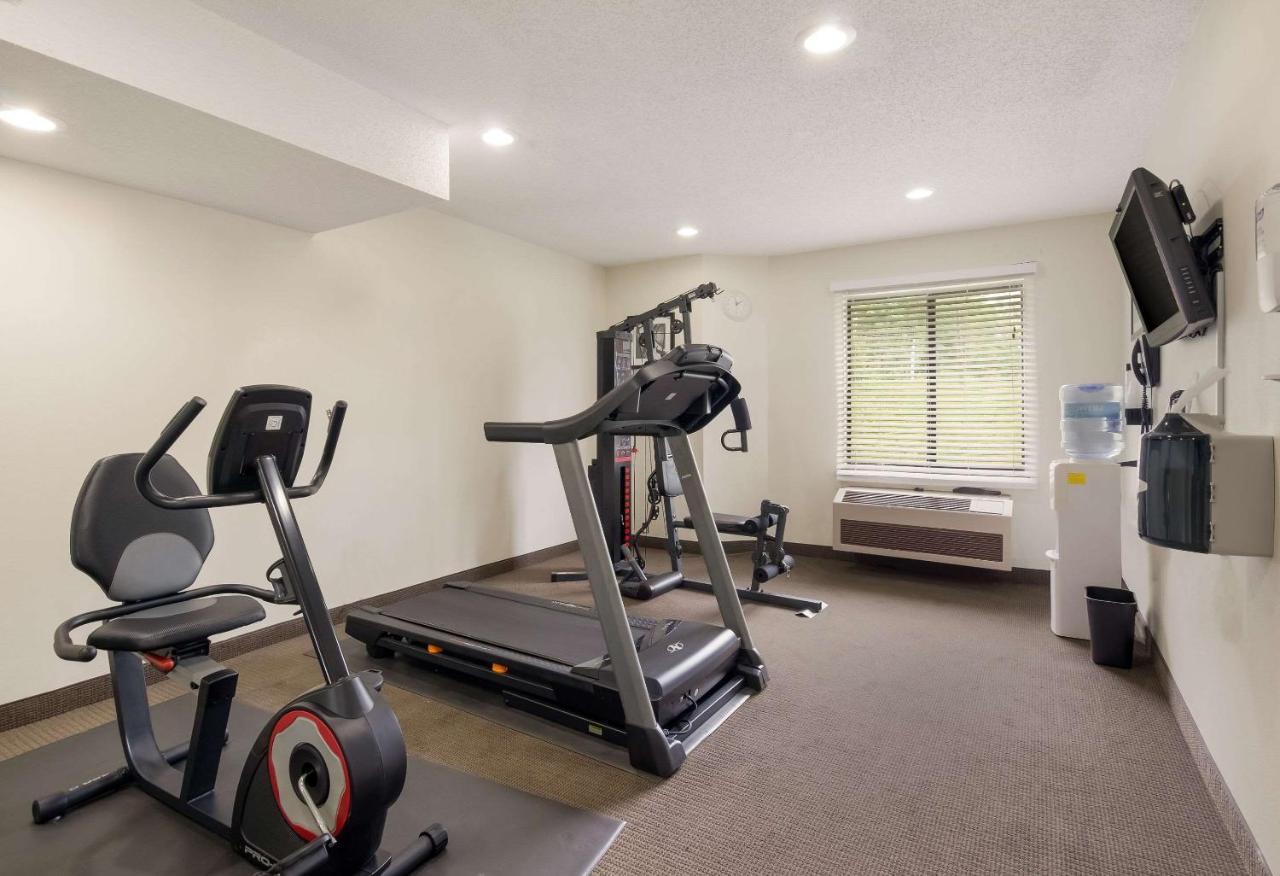 Sleep Inn Tanglewood Roanoke Bagian luar foto