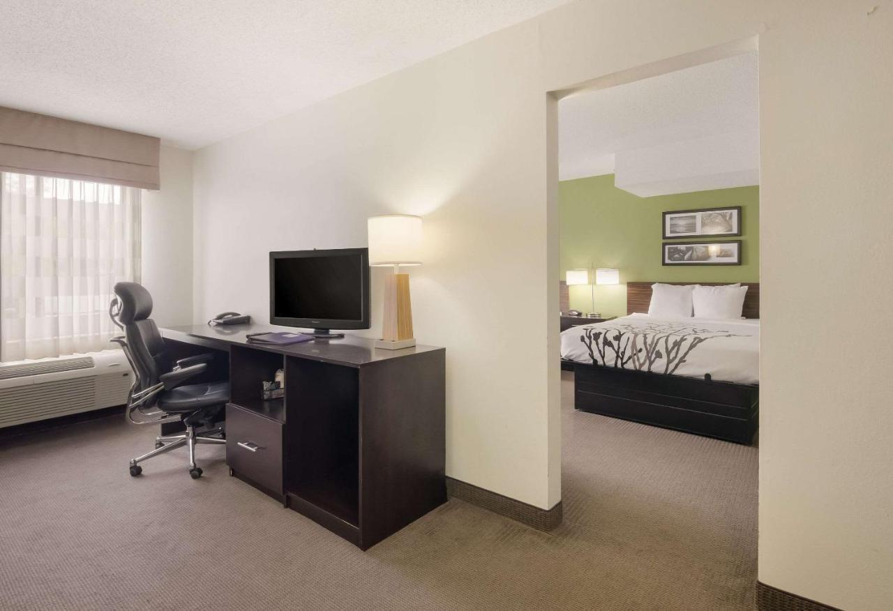 Sleep Inn Tanglewood Roanoke Bagian luar foto