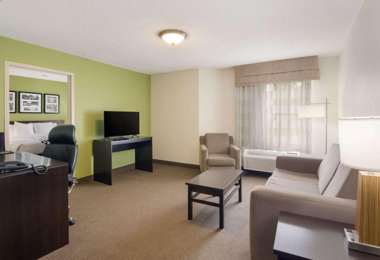 Sleep Inn Tanglewood Roanoke Bagian luar foto