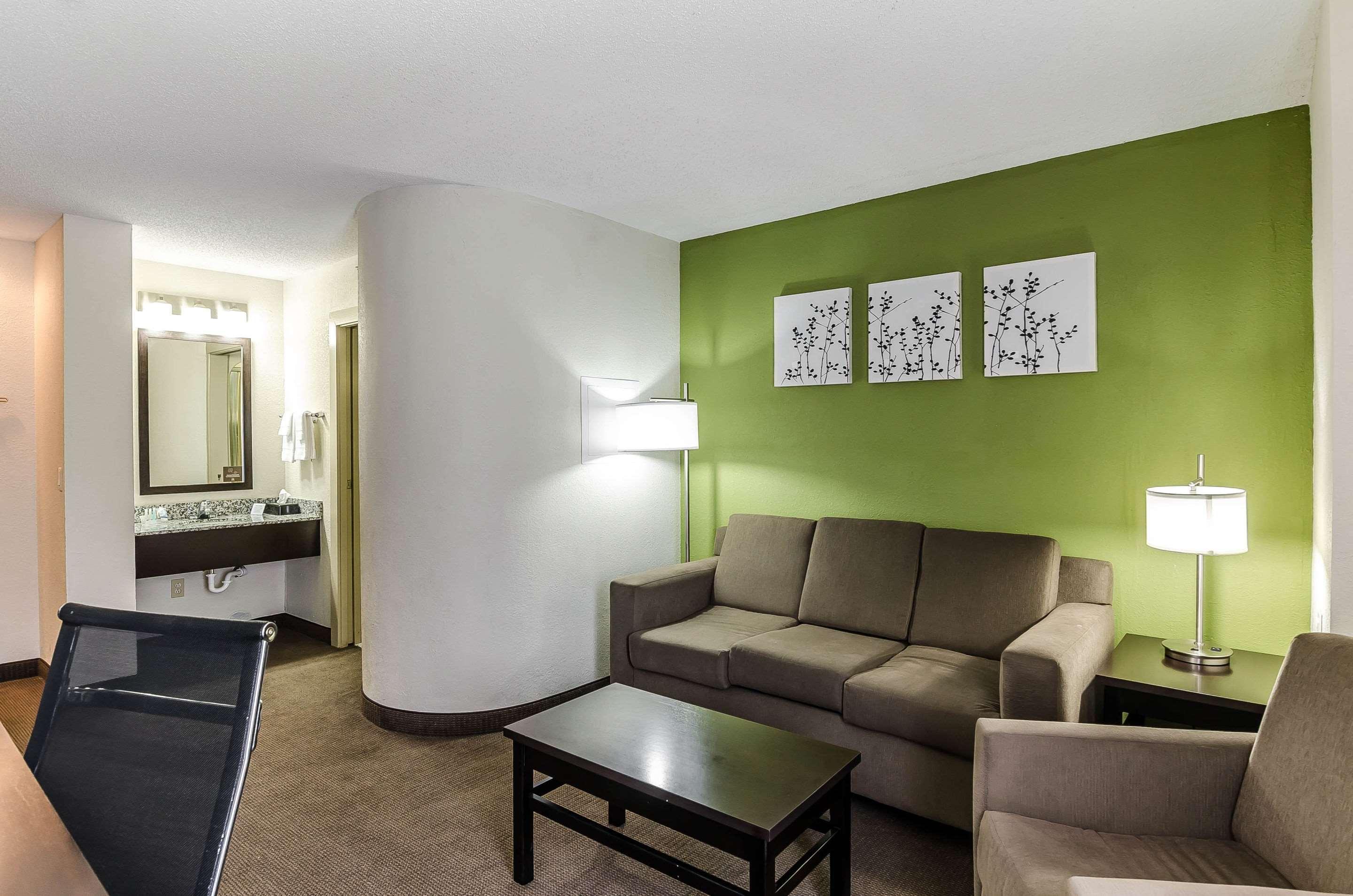 Sleep Inn Tanglewood Roanoke Bagian luar foto